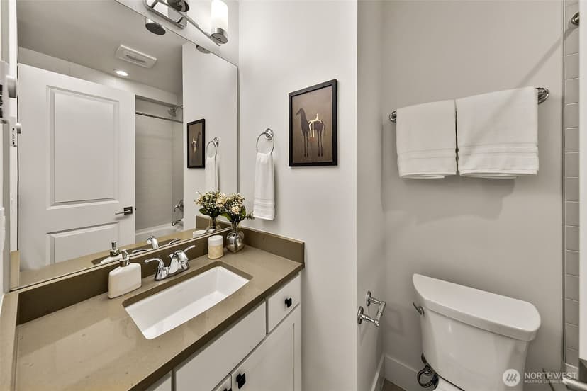 Property photo for 941 W McGraw Street #44, Seattle photo 25