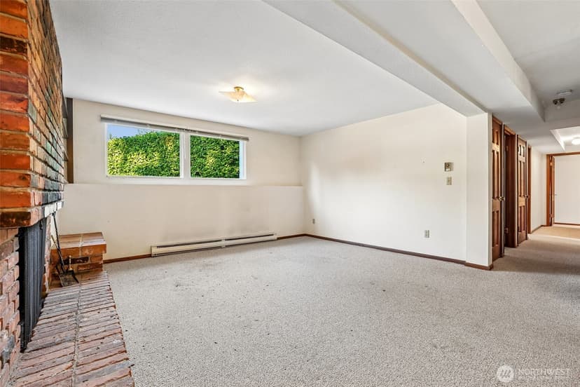 Property photo for 7721 NE 24th Street, Medina photo 23