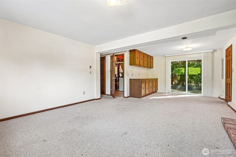 Property photo for 7721 NE 24th Street, Medina photo 27