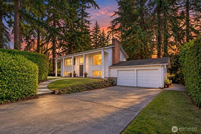 Property photo for 7721 NE 24th Street, Medina