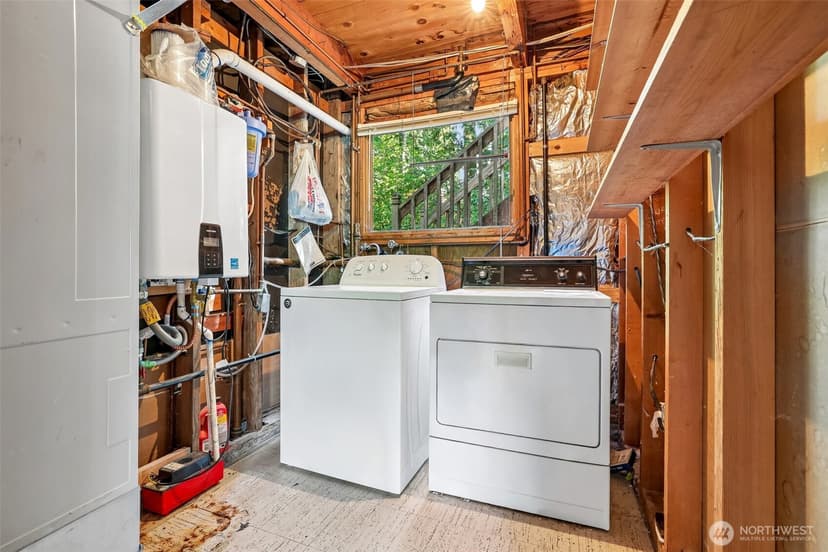 Property photo for 7721 NE 24th Street, Medina photo 26
