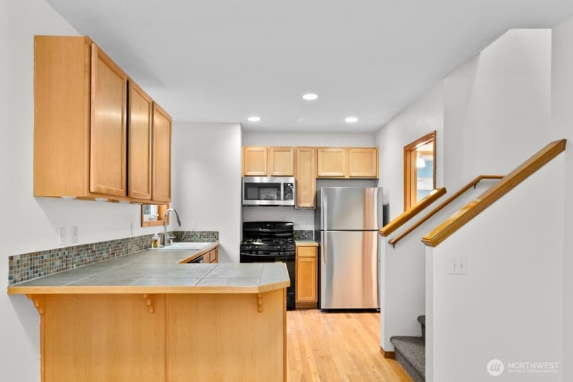 Property photo for 12041 33rd Avenue NE #A, Seattle photo 10