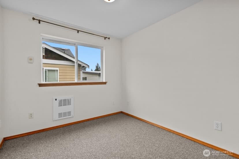Property photo for 12041 33rd Avenue NE #A, Seattle photo 21