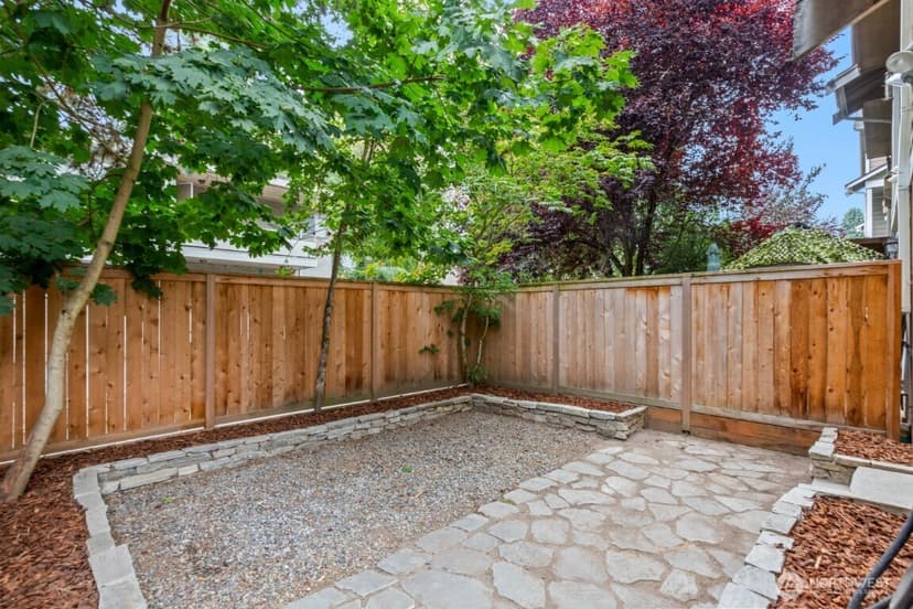 Property photo for 12041 33rd Avenue NE #A, Seattle photo 28