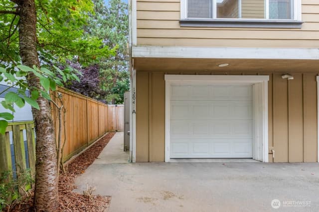 Property photo for 12041 33rd Avenue NE #A, Seattle photo 3