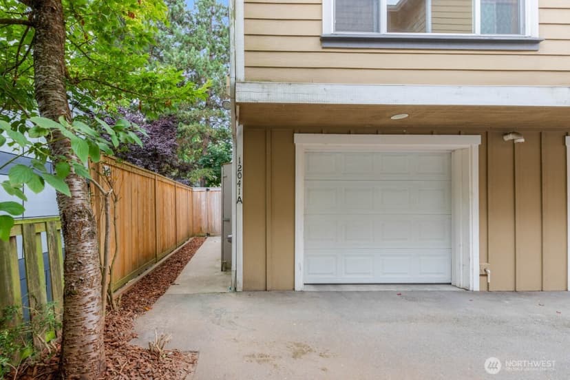 Property photo for 12041 33rd Avenue NE #A, Seattle photo 3