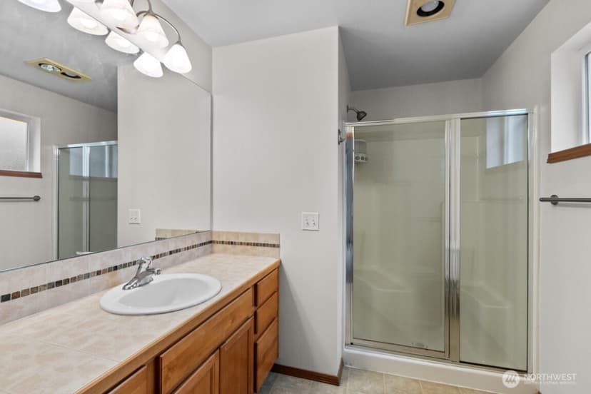 Property photo for 12041 33rd Avenue NE #A, Seattle photo 19