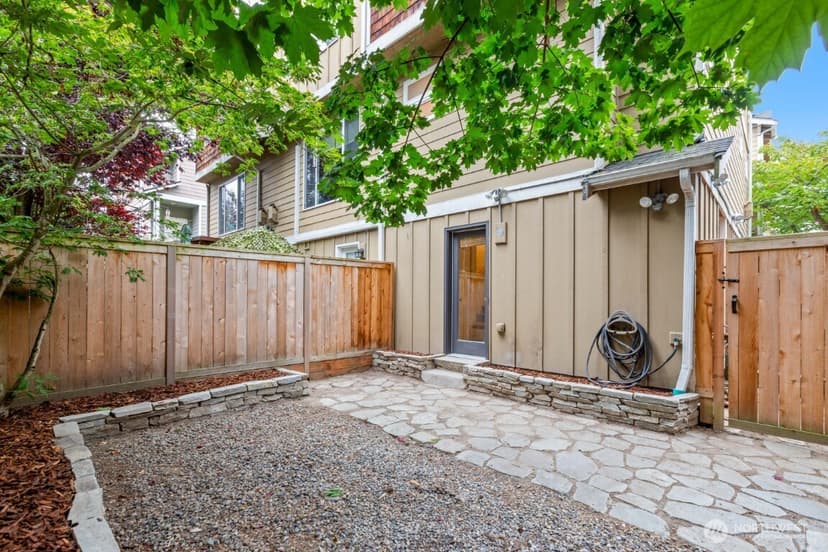 Property photo for 12041 33rd Avenue NE #A, Seattle photo 26