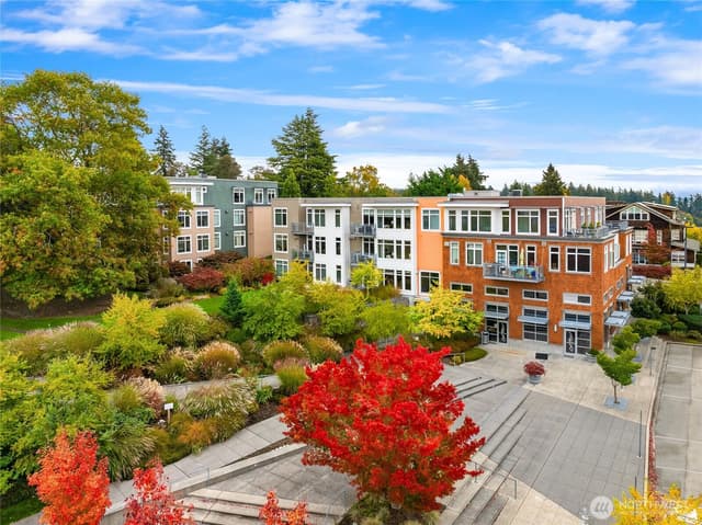 Property photo for 125 Ferncliff Avenue NE #E242, Bainbridge Island photo 4