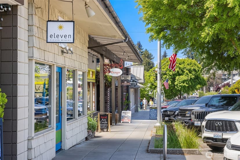 Property photo for 125 Ferncliff Avenue NE #E242, Bainbridge Island photo 26