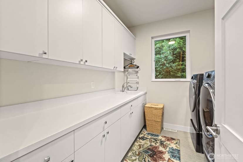 Property photo for 1525 36th Avenue S, Seattle photo 30