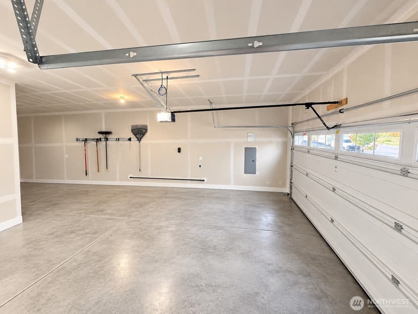 Property photo for 15415 Coles Court SE, Yelm photo 10