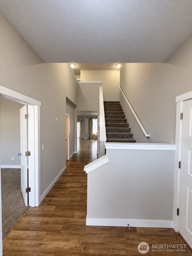 Property photo for 15415 Coles Court SE, Yelm photo 4
