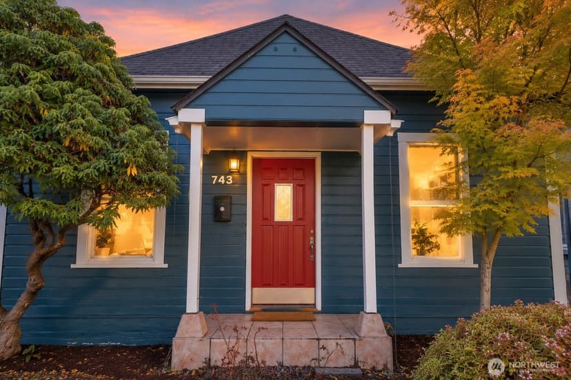 Property photo for 743 N 74th Street, Seattle photo 4