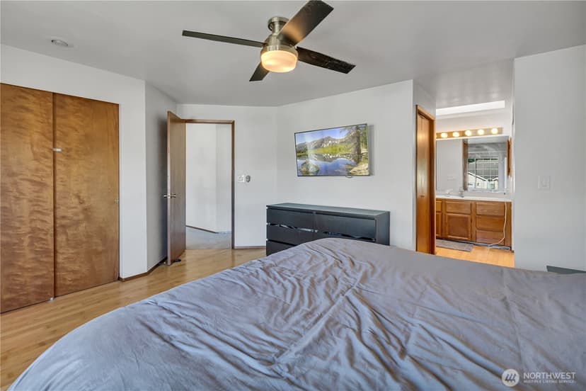 Property photo for 28026 129th Place SE, Kent photo 22