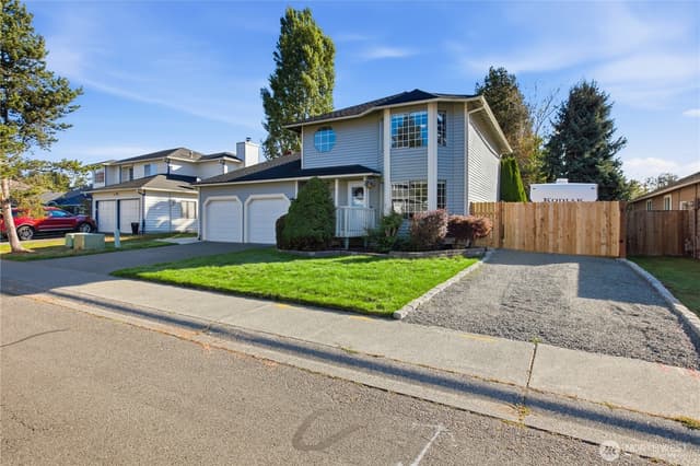 Property photo for 28026 129th Place SE, Kent photo 2