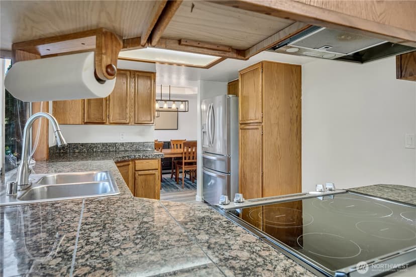 Property photo for 28026 129th Place SE, Kent photo 12