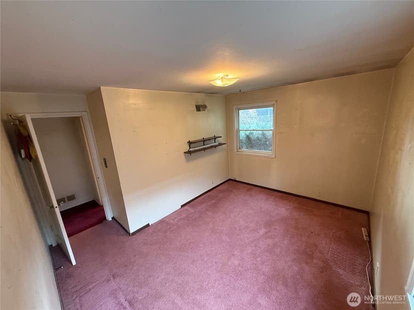 Property photo for 5516 Seeley Lake Drive SW, Lakewood photo 14