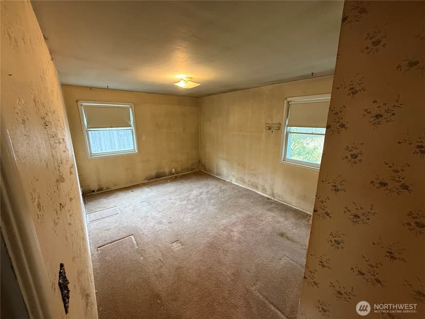 Property photo for 5516 Seeley Lake Drive SW, Lakewood photo 18
