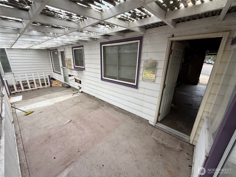 Property photo for 5516 Seeley Lake Drive SW, Lakewood photo 31