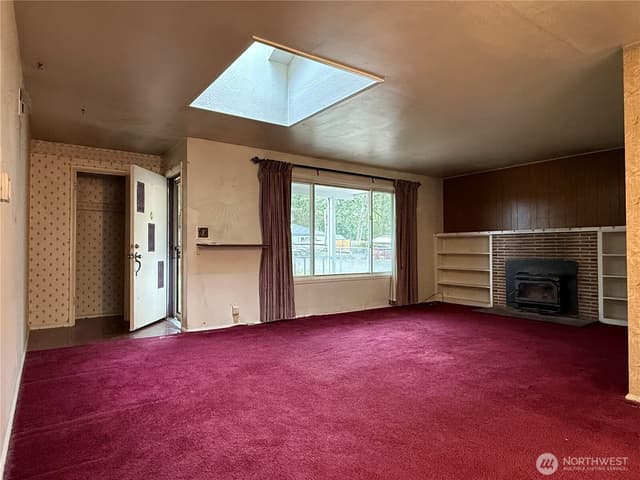 Property photo for 5516 Seeley Lake Drive SW, Lakewood photo 5