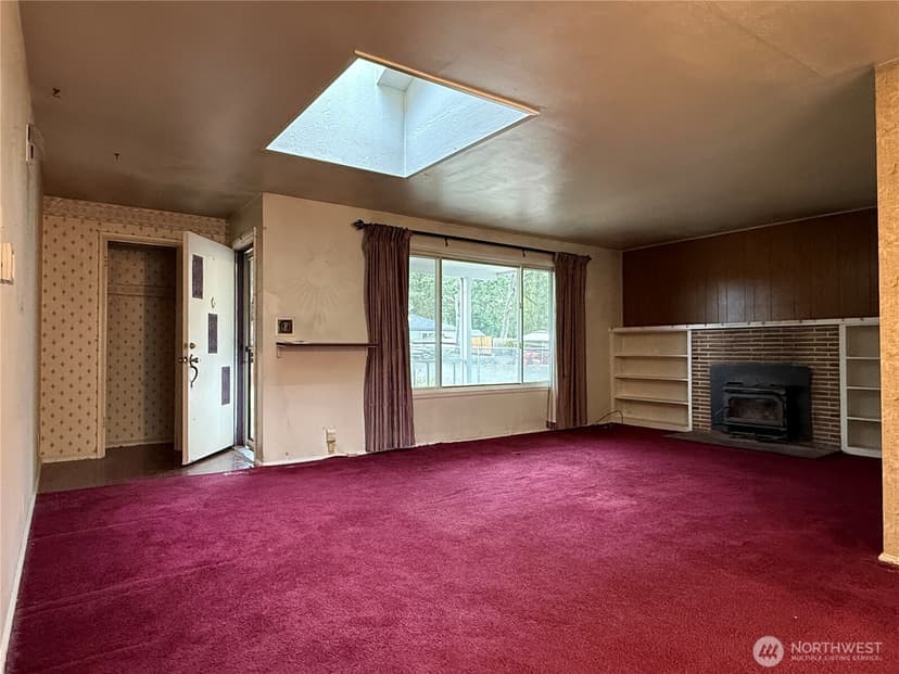 Property photo for 5516 Seeley Lake Drive SW, Lakewood photo 5