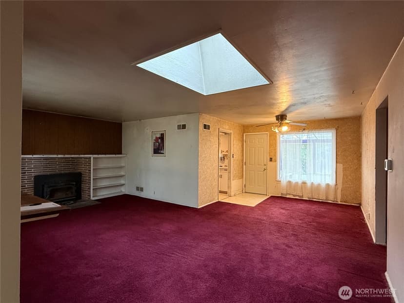 Property photo for 5516 Seeley Lake Drive SW, Lakewood photo 7