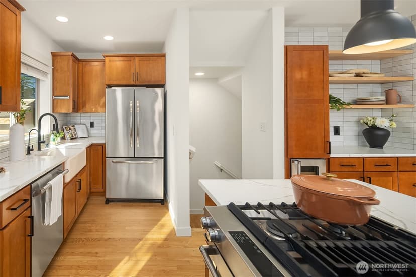 Property photo for 218 24th Avenue E #A, Seattle photo 17