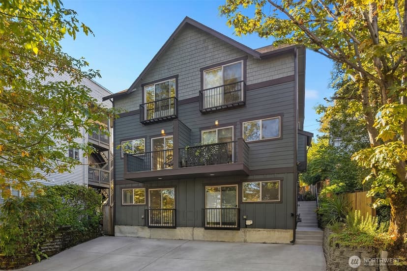 Property photo for 218 24th Avenue E #A, Seattle photo 2