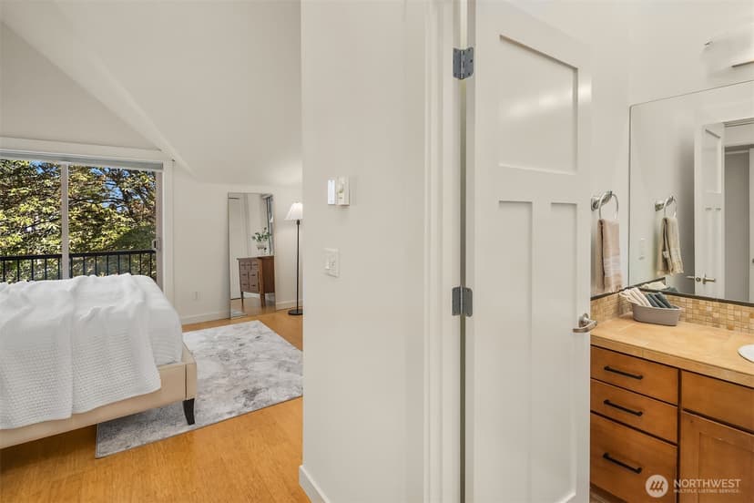 Property photo for 218 24th Avenue E #A, Seattle photo 26