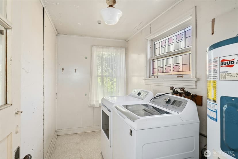 Property photo for 606 Renton Avenue S, Renton photo 12