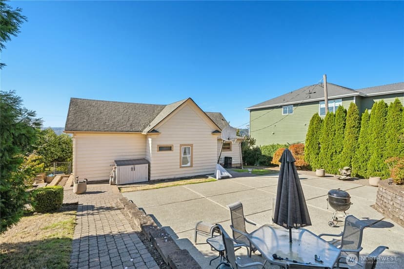 Property photo for 606 Renton Avenue S, Renton photo 15