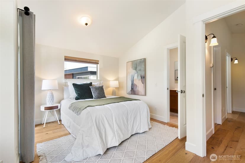 Property photo for 4306 Winslow Place N #B, Seattle photo 17