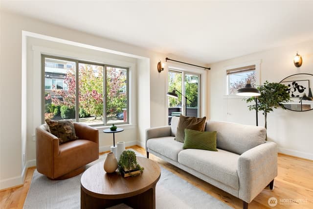 Property photo for 4306 Winslow Place N #B, Seattle photo 5