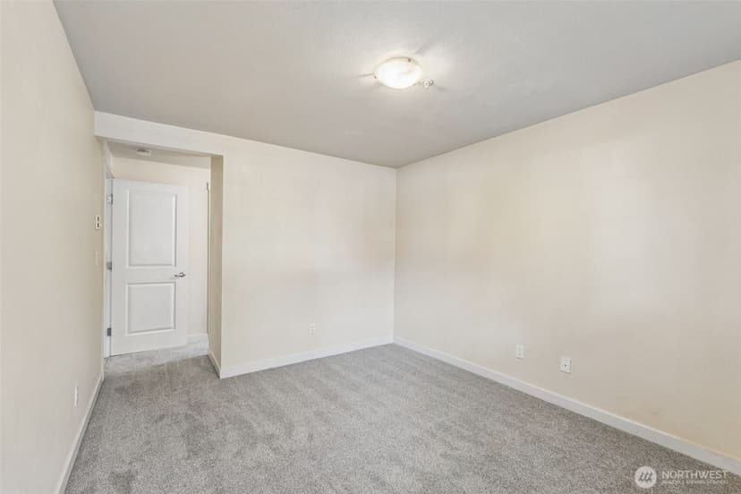 Property photo for 10619 SE 261st Place #E106, Kent photo 13