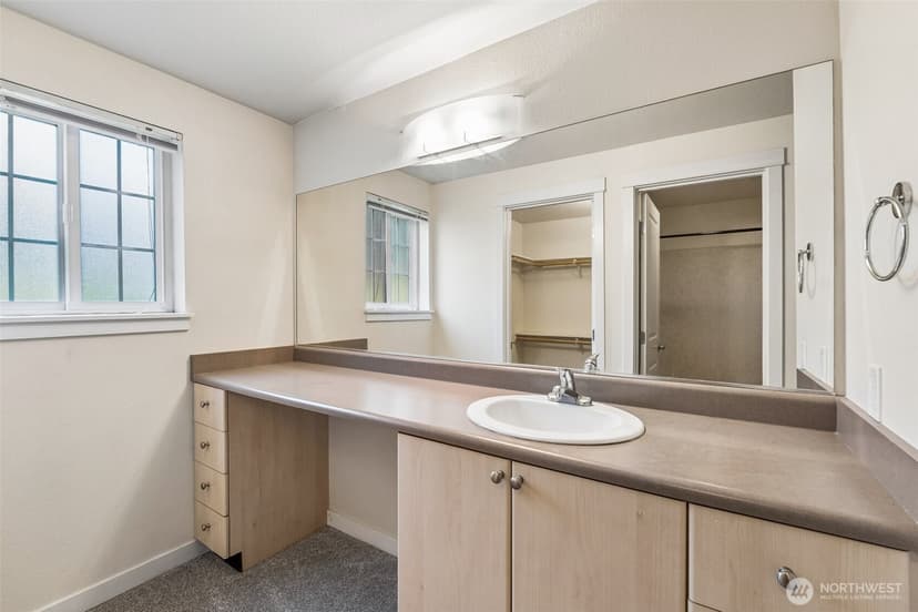 Property photo for 10619 SE 261st Place #E106, Kent photo 16