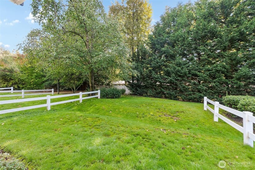 Property photo for 10619 SE 261st Place #E106, Kent photo 24