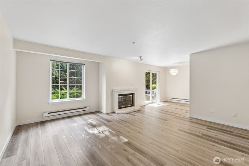 Property photo for 10619 SE 261st Place #E106, Kent photo 2