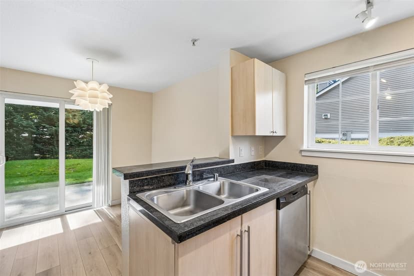 Property photo for 10619 SE 261st Place #E106, Kent photo 6