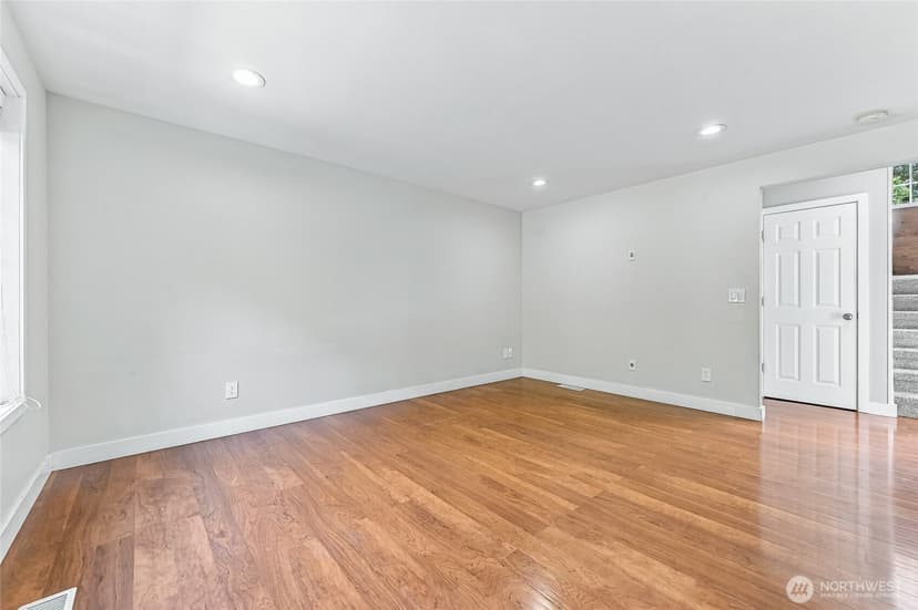 Property photo for 22908 SE 280th Place, Maple Valley photo 17