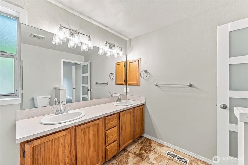 Property photo for 22908 SE 280th Place, Maple Valley photo 25