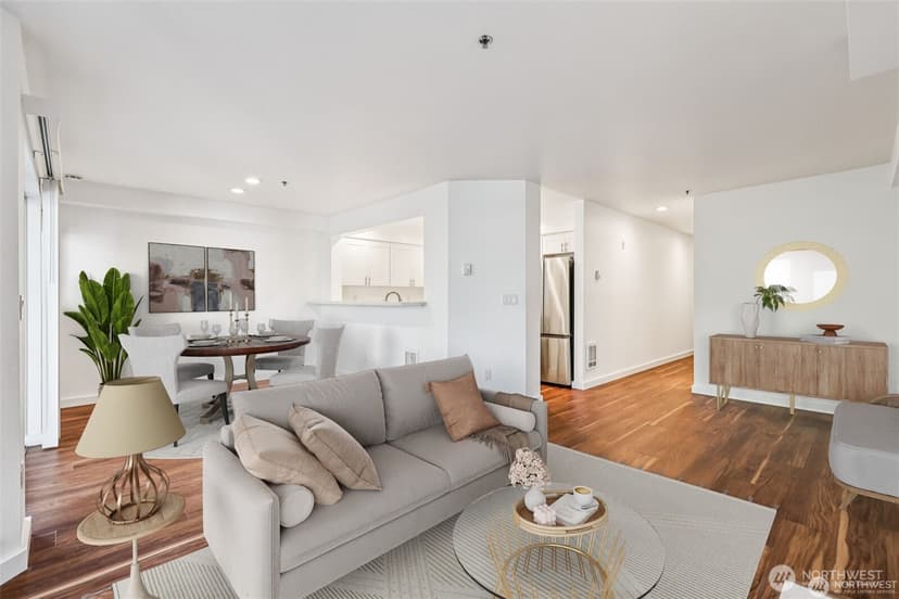 Property photo for 1425 Dexter Avenue N #611, Seattle photo 3