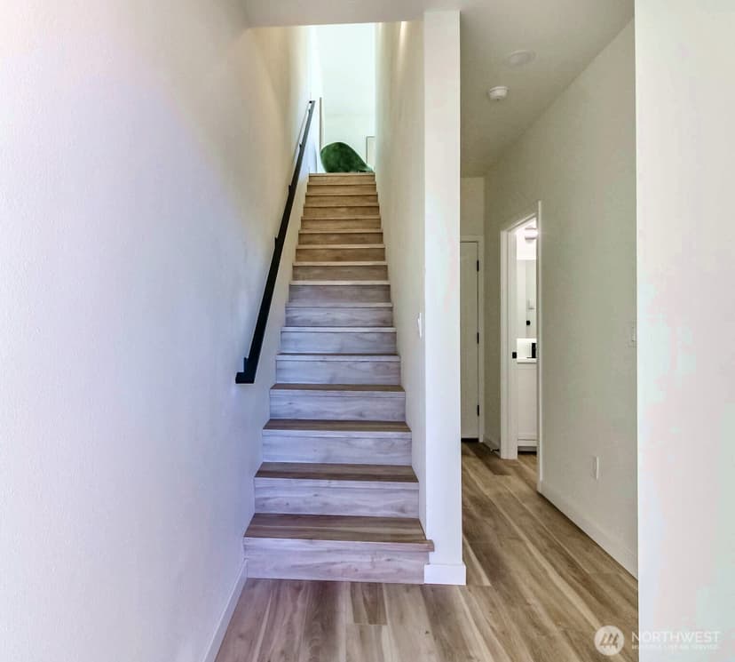 Property photo for 1717 S 17th Street #E, Tacoma photo 6