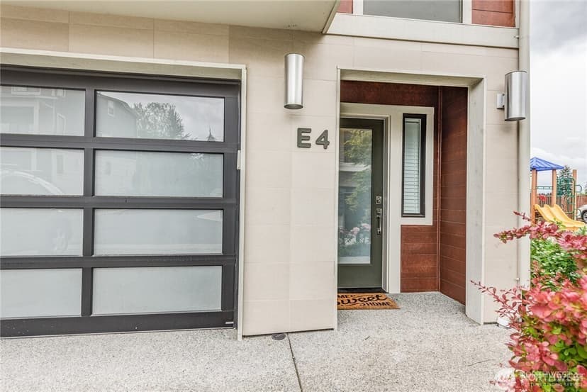 Property photo for 16021 Manor Way #E4, Lynnwood photo 4
