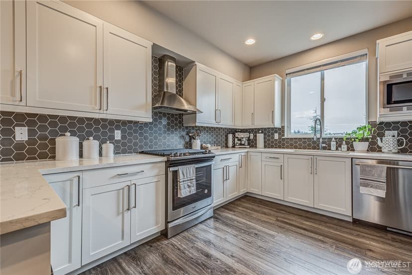 Property photo for 16021 Manor Way #E4, Lynnwood photo 14