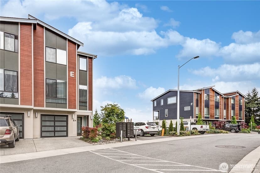 Property photo for 16021 Manor Way #E4, Lynnwood photo 3