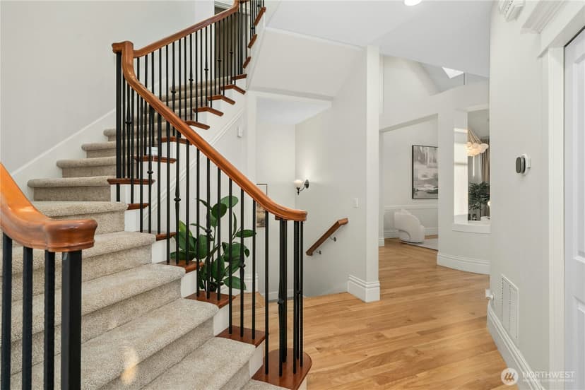 Property photo for 1685 30th Avenue NE, Issaquah photo 20