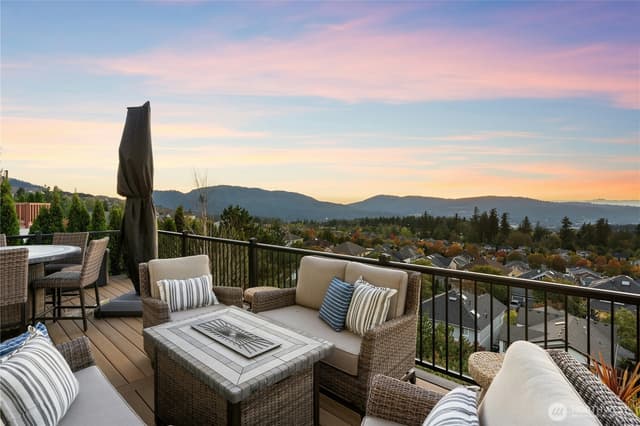Property photo for 1685 30th Avenue NE, Issaquah
