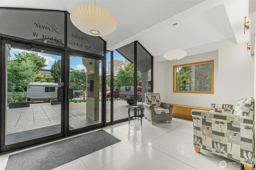 Property photo for 521 5th Avenue W #306, Seattle photo 16