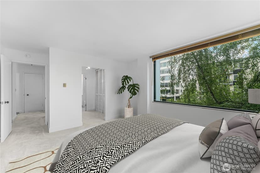 Property photo for 521 5th Avenue W #306, Seattle photo 6